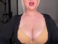 Ik ben hier om te geven wat je nodig hebt - met een lichaam dat smeekt om aangeraakt worden en een verbeelding die geen grenzen kent. Kom spelen en ontdek hoe ver we kunnen gaan...