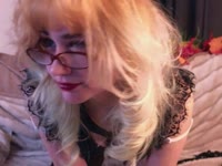 Hi everyone, I’m Dorothy! im 18 y.o. and im from Montenegro. When I first came across this site, I was instantly intrigued; the idea of  connecting with people and cultures from all over the world makes me so happy. Plus, I love expressing myself, which makes it even more exciting. Let me tell you a little about myself: I love drawing and sewing, and I absolutely adore putting together outfits and cosplays. I’m also really into literature—I read a lot, and I’m a big fan of authors like Charles Dickens and Andy Weir. As for music, my taste doesn