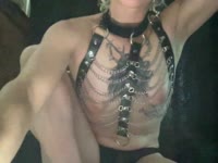 Hey x.. just a bisexual woman who loves traveling, arts, nature and especially animals… i read i rave and i travel a lot and i hope i’ll meet people who are curious and open minded so we can enjoy together some interesting time x