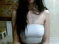 Beschreibung für Personen über 30: Ich bin Tierärztin, ichliebe es zu kochen und Kuchen zu backen. Ich bin freundlich, ausgeglichen und weiß, wie man sich benimmt. Und Kopfschmerzen habe ich nie {puścić oczko}Beschreibung für Jüngere: Ich tanze gerne, mache Quatsch, kippe ein Bier in 3 Sekunden und kann die ganze Nacht durchvögeln.