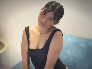 girl cam AmeliLuna