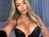 naked webcamgirl photo ArianaKroft