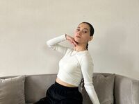 hot cam girl masturbating with dildo BettyMaldonado