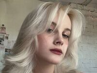 camgirl masturbating with sextoy JacintaSaad