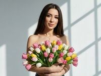 web cam live KiraMae