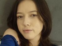 camgirl masturbating with sex toy LannieMckell
