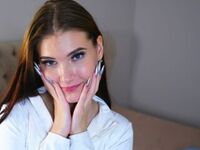 masturbating webcamgirl LavernEmery