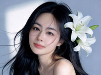 topless webcam girl Liwei