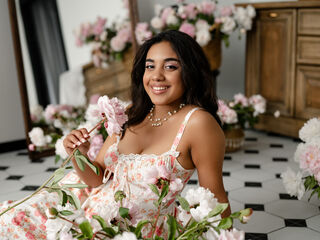 cam girl playing with dildo LunaCartier