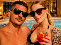 chatroom camsex AnnaAndLeo