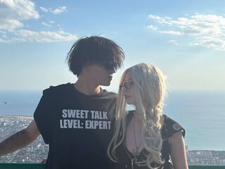 naked cam girl fucking stranger LucilleAndMoriah