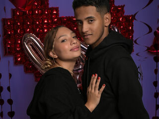 naked camcouple photo SaraLuigui