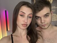 hot couple live webcam VikkiGeorge