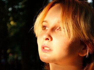 cam girl playing with vibrator AgnesToppen