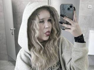 hot cam girl spreading pussy AlicaUwu