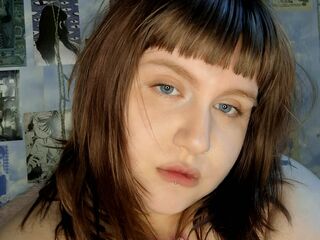 camgirl fingering pussy AliceBunn