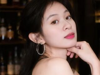 naked camgirl masturbating with vibrator AngeerlXia