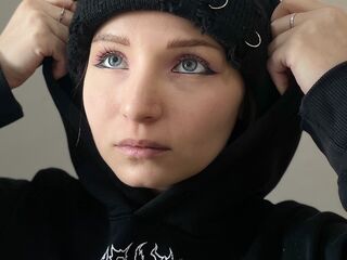 naughty camgirl photo ArieAravjo