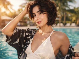 campicture AyeshaDavich