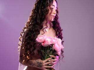 girl cam BellaClaire