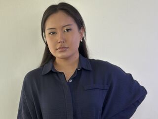 fingering cam slut CarolannOrmisto