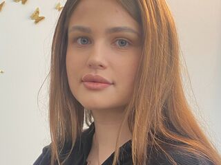 camgirl playing with vibrator CasimiraTocco