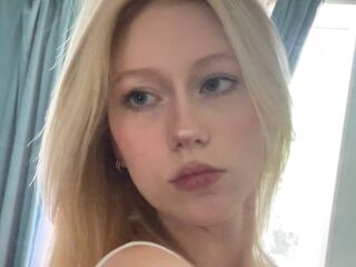 camslut CeciliaWhithrock