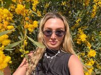 nude cam girl pic DelaineClowerd