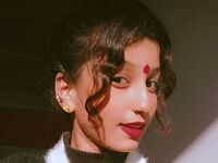 camslut topless DiaQuin