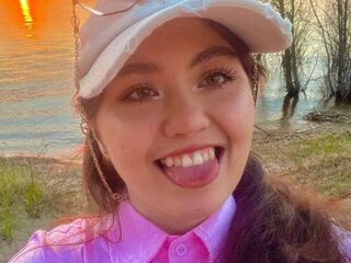 naughty cam girl masturbating with dildo ElenaKnight