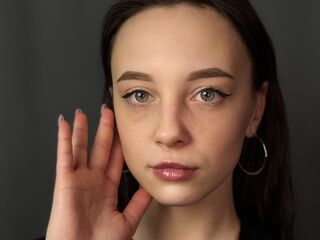 naked webcam girl EllynDarvish