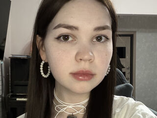 hot webcam slut EmilyCarler