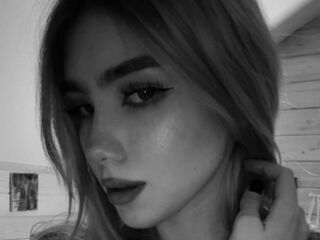 girl webcam show EmmaBlond