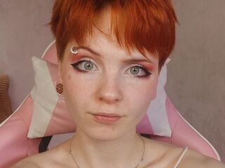 camwhore masturbating with vibrator FlaviaGranlund