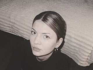 hot camhooker GenaBaillargeon
