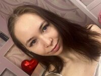 camgirl masturbating with sex toy GladysDryer