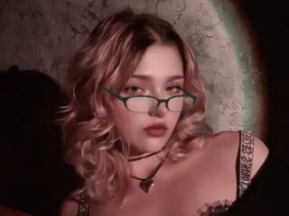 topless cam girl GlynisLathon