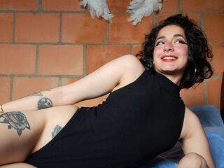 naked cam girl fingering pussy GretaMo
