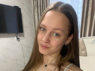 masturbating camgirl IrenaBumbaca