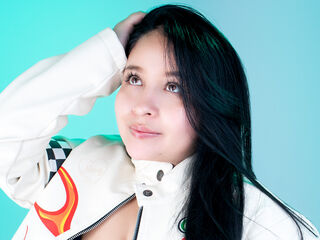 masturbating webcamgirl IrisRusso