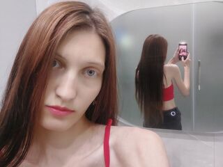 girl fingering shaved pussy JaimeLevinsky