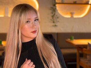 camgirl masturbating with dildo JannetteBilagody