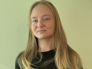 cam girl spreading pussy JeniferFerrarini