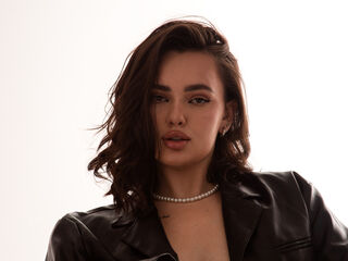 webcamgirl chat JenniferLouns