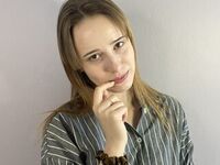 mastubating web cam girl JullieHopper