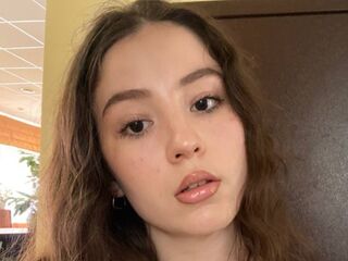 camwhore nude JulyLarain