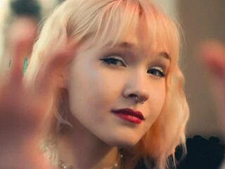 cam slut chat room KarlaFriedline