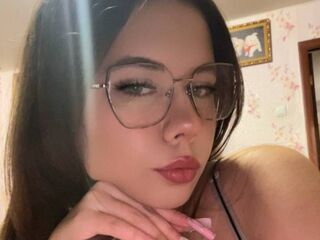 naked girl with webcam fingering KasieHongeva