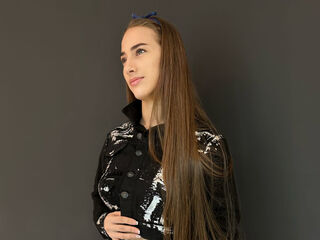 cam girl masturbating with sextoy KatheWalton