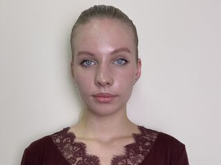 naughty camgirl masturbating with vibrator KatherinClark